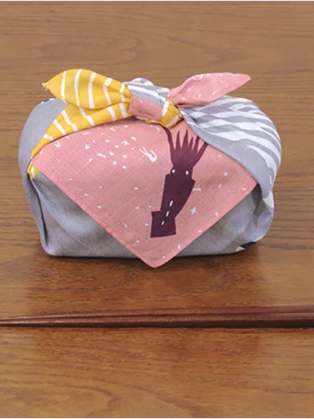 Anthropologie Furoshiki Whale Pink Kata Kata Napkin NWT - Picture 6 of 6